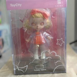 Laura toy city